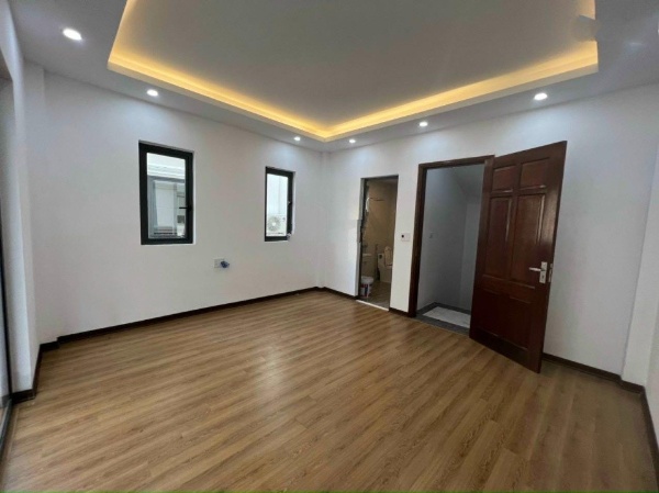 Bán căn lô góc duy nhất 5 tầng 32m² tại Thạch Bàn, Long Biên, Hà Nội